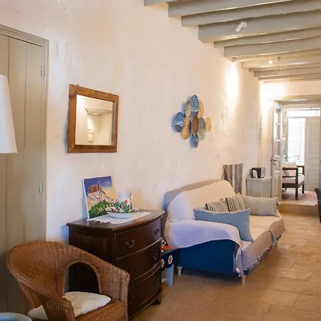 Traditional House Chora Near The Monastery Vakantiehuis *